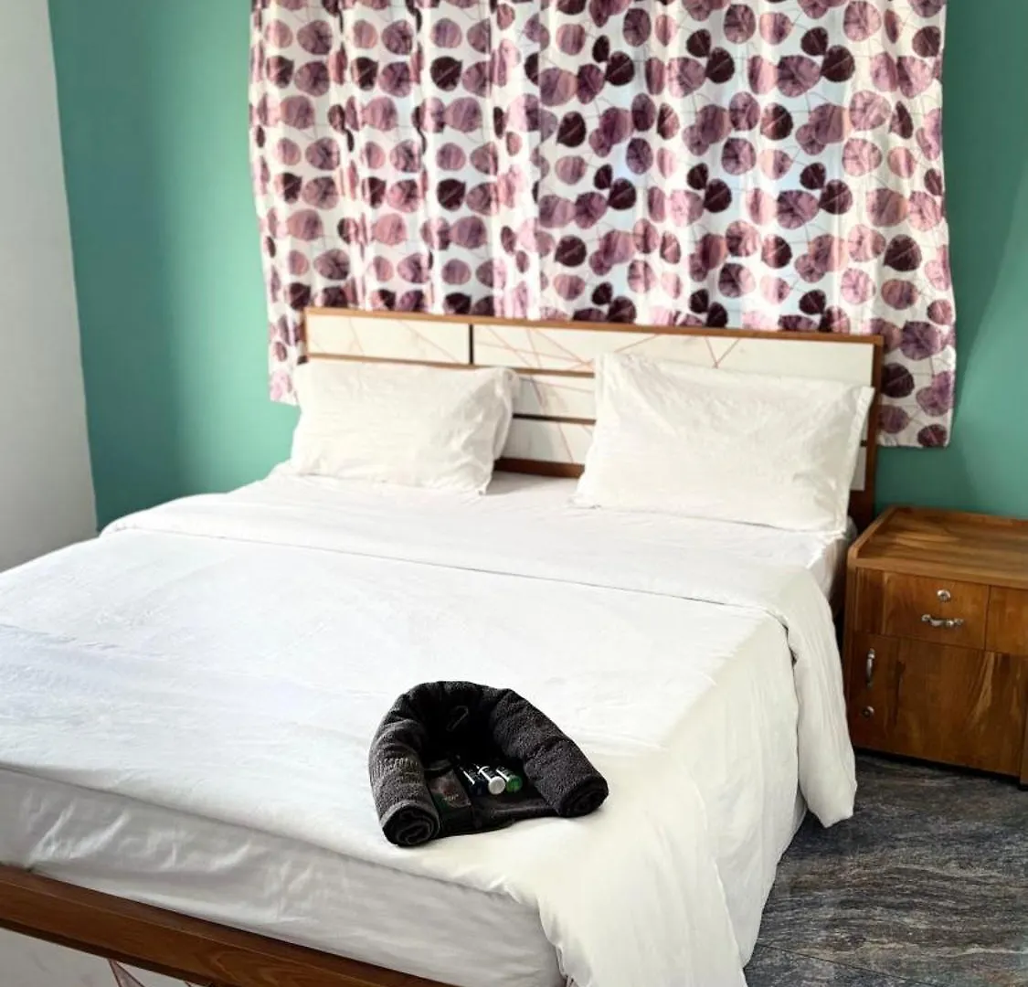 Holiday Villa And Hayat Residency Kalpatta